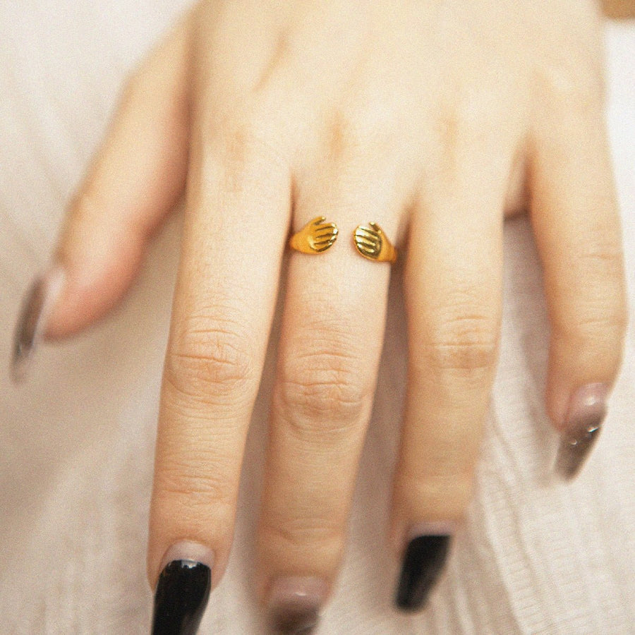 Hug | Plane Gold Open Ring - Zinfu