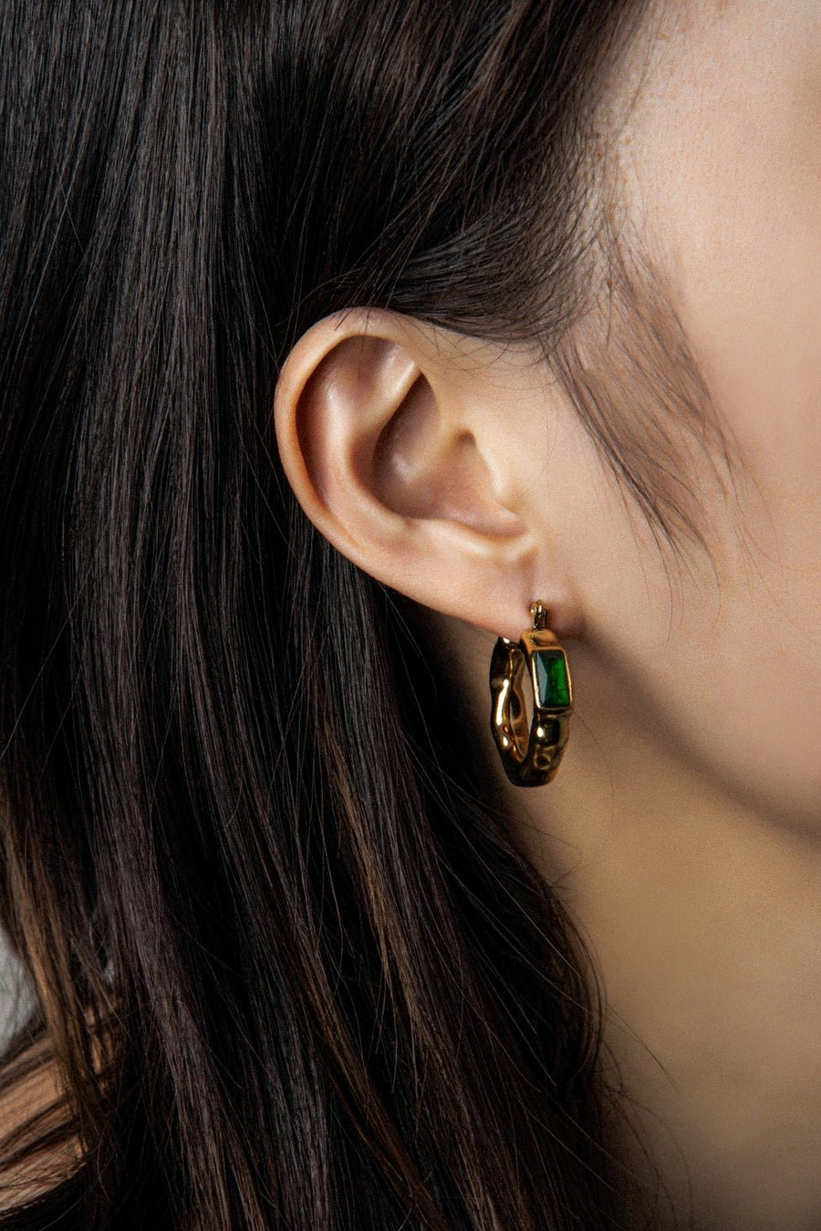 Liquid Metal & Emerald - Earring - Zinfu