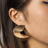 Mobius Earring - Zinfu