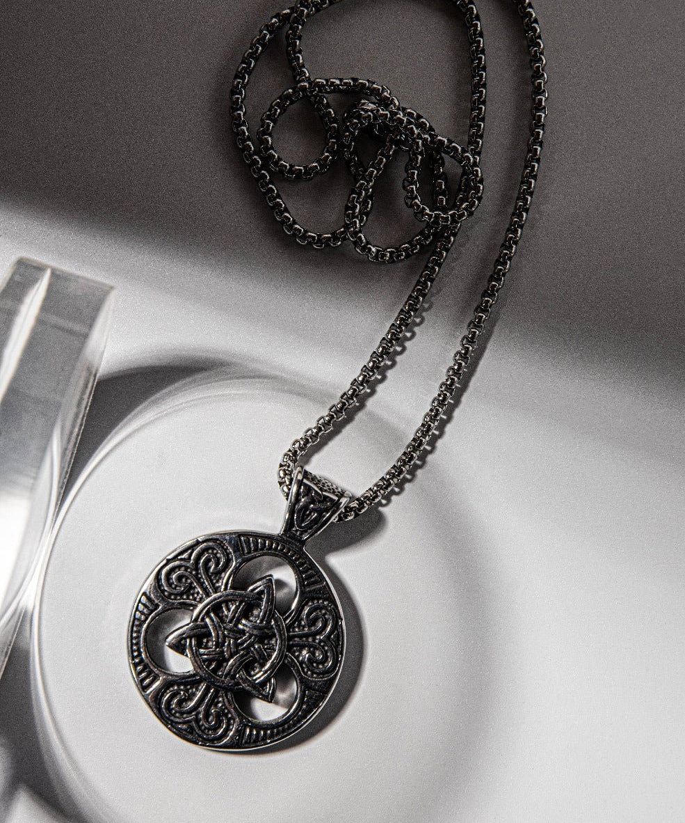 Norse-Celtic Triquetra - Necklace - Zinfu
