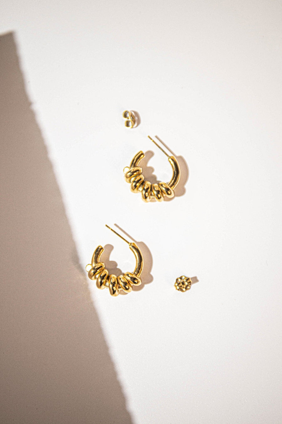 Twist Hoop | Earrings - Zinfu